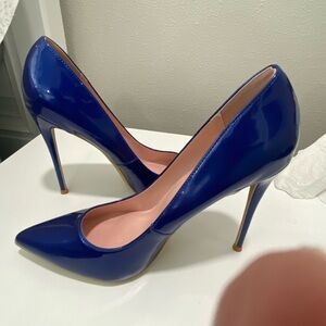 Chic Royal Blue Stiletto Heels
